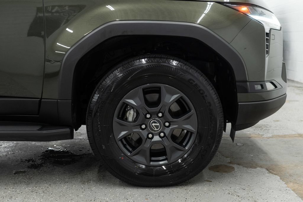 Used 2024 Lexus GX 550 AWD/4WD image 41
