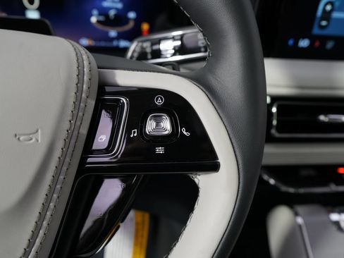 New 2026 Lincoln Aviator Reserve AWD/4WD image 34