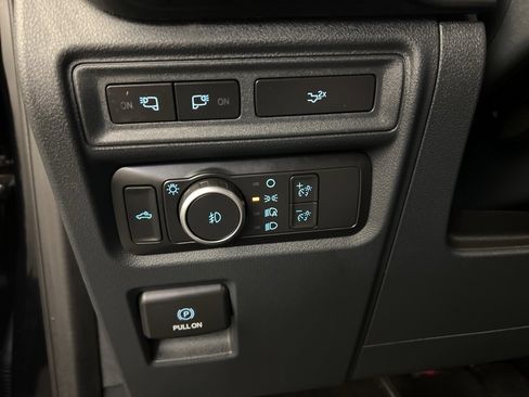 Certified 2022 Ford F150 XLT w/ Equipment Group 302A High image 25