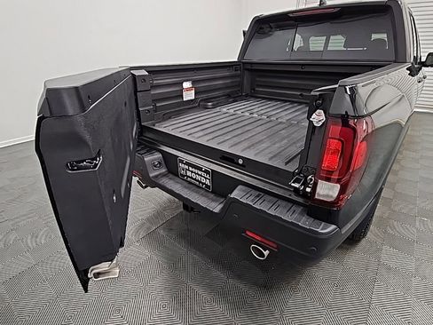 New 2026 Honda Ridgeline Black Edition image 38