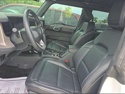 Used 2025 Ford Bronco Outer Banks AWD/4WD image 7