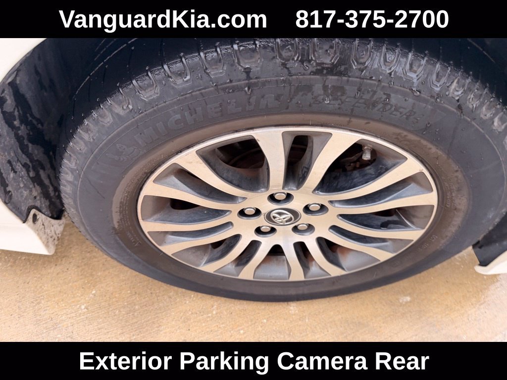 Used 2018 Toyota Sienna XLE Premium FWD image 11