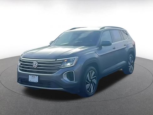 Used 2024 Volkswagen Atlas SE image 4