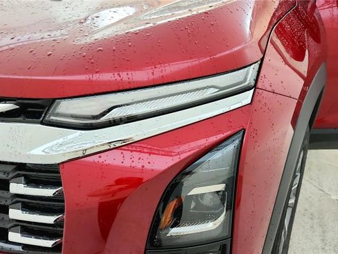 Used 2025 Chevrolet Equinox LT w/ Safety and Technology Package FWD image 34