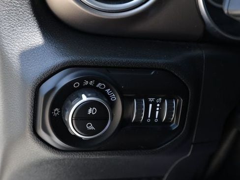 Used 2020 Jeep Gladiator Rubicon AWD/4WD image 22
