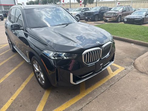Used 2025 BMW X5 sDrive40i w/ Climate Comfort Package RWD image 14