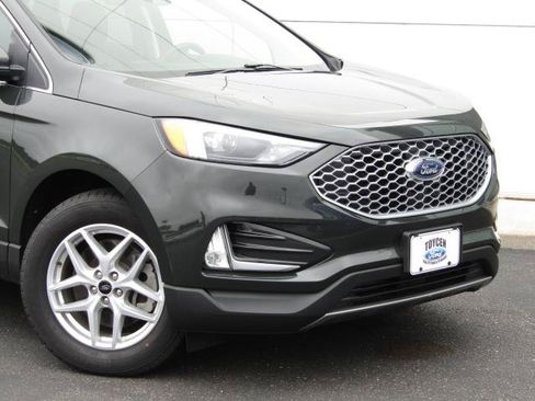 Certified 2024 Ford Edge SEL w/ Convenience Package AWD/4WD image 4