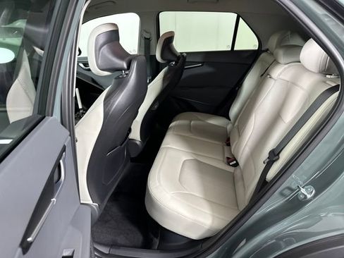 Used 2024 Kia Niro EX image 25