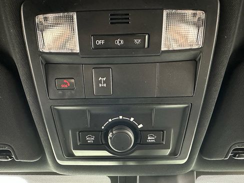 Used 2023 Toyota Tacoma TRD Off-Road image 23