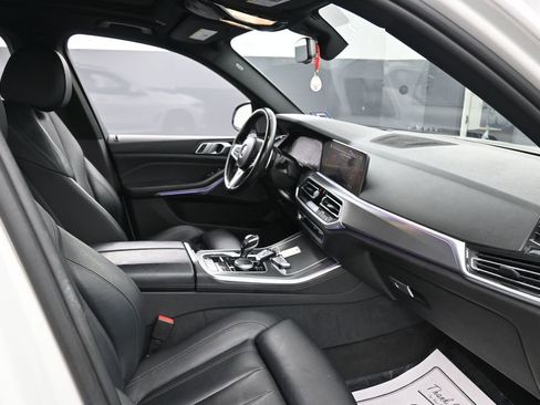 Used 2019 BMW X5 xDrive40i w/ M Sport Package AWD/4WD image 34