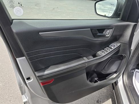 Certified 2023 Ford Escape Active AWD/4WD image 34
