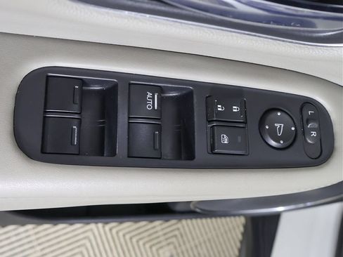 Used 2017 Honda HR-V EX-L image 30