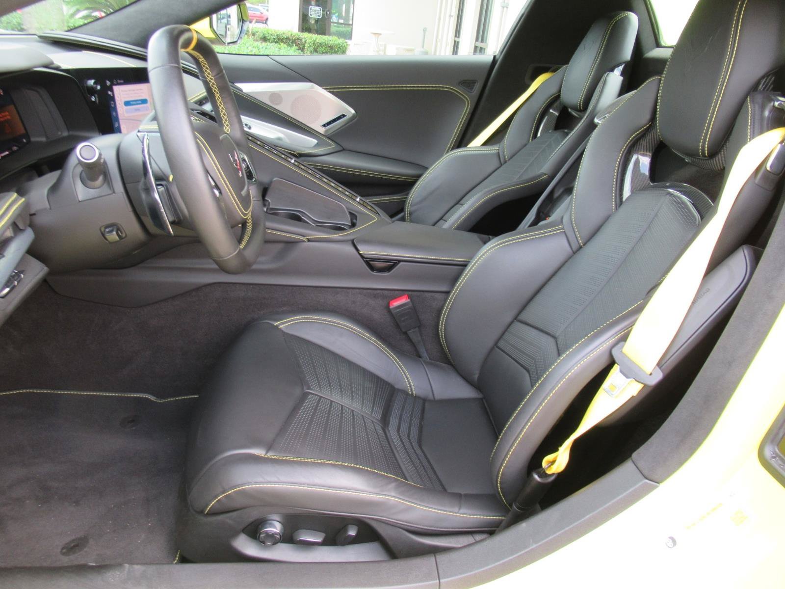 Used 2024 Chevrolet Corvette Stingray Premium Conv w/ Battery Protection Package RWD image 18