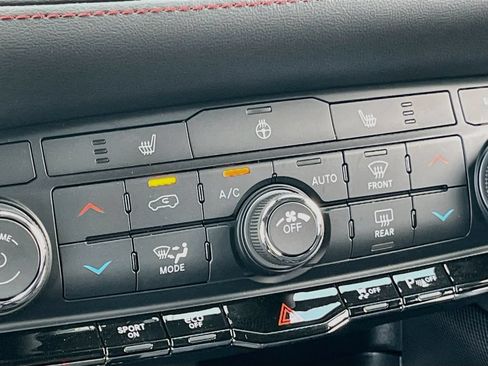 New 2026 Dodge Durango GT w/ Blacktop Package AWD/4WD image 18