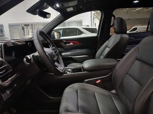 New 2026 Chevrolet Traverse Z71 w/ Driver Confidence Package image 18