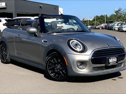 Used 2021 MINI Cooper Convertible image 31
