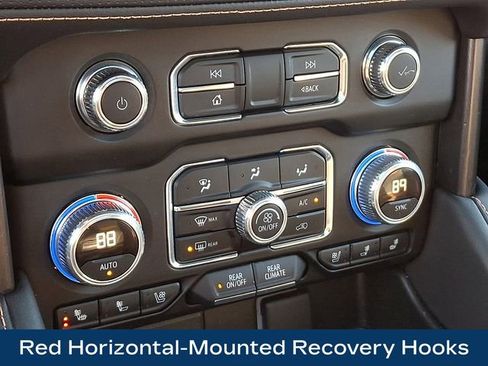 Used 2022 GMC Yukon XL AT4 image 21