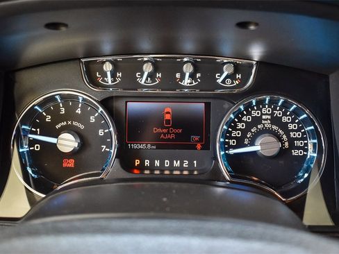 Used 2011 Ford F150 Lariat w/ Lariat Chrome Pkg image 21