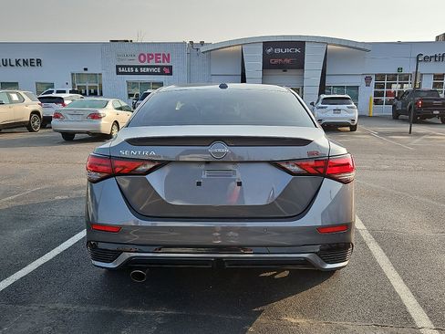 Used 2024 Nissan Sentra SR w/ SR Premium Package FWD image 5