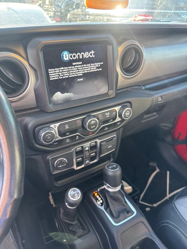 Used 2021 Jeep Wrangler Unlimited Sport AWD/4WD image 10