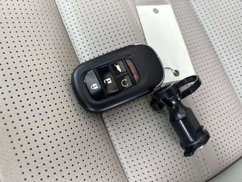 Used 2024 Honda CR-V Sport Touring image 29