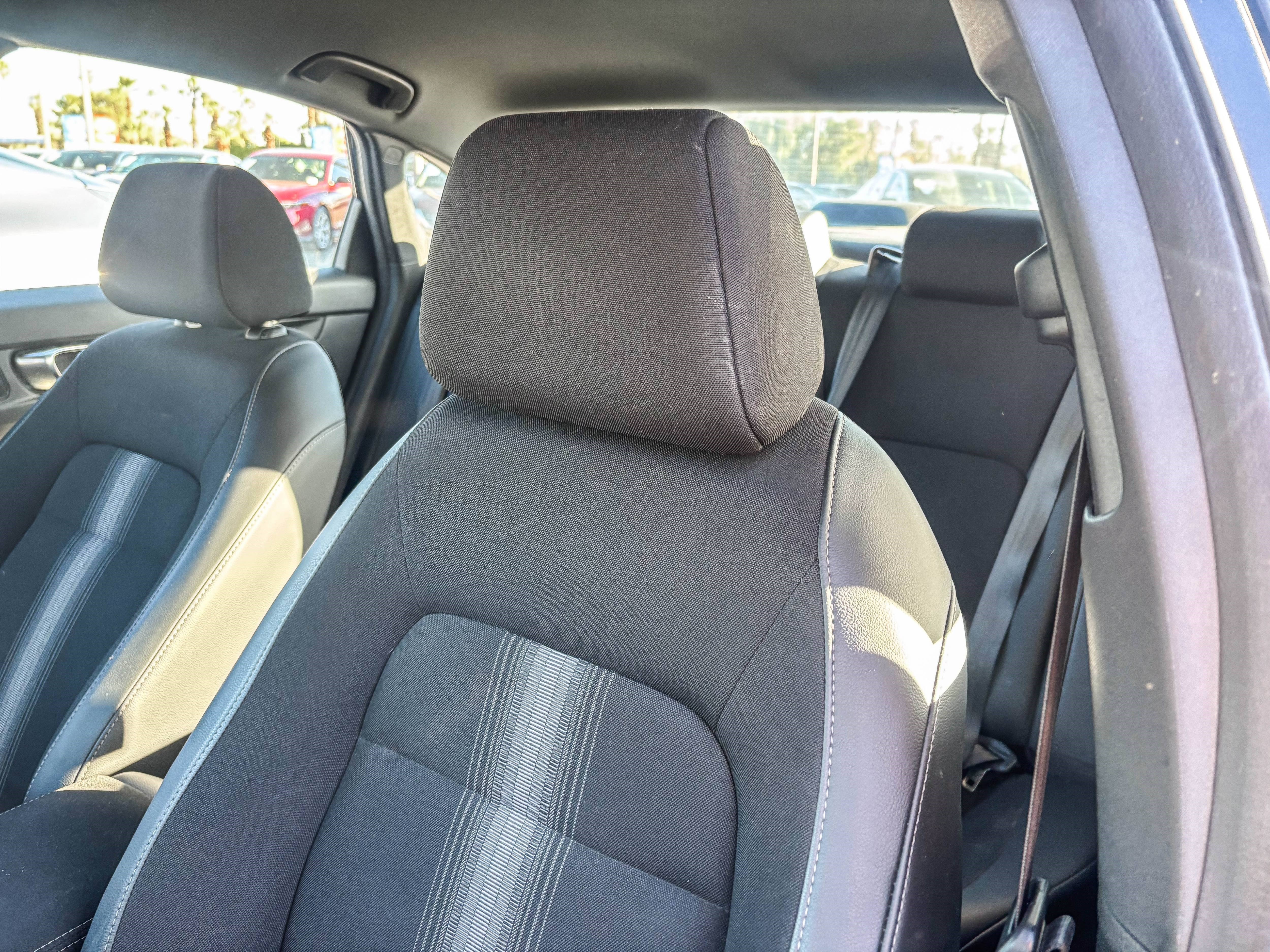 Used 2025 Honda Civic Sport image 24