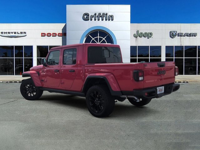 Used 2025 Jeep Gladiator Sport AWD/4WD image 9