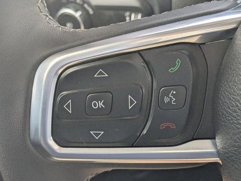 Used 2025 Jeep Wrangler Unlimited Sahara image 26