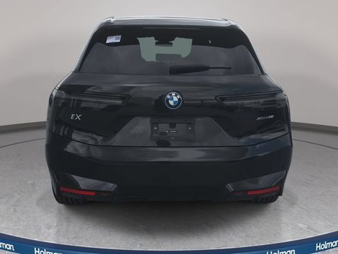 Used 2024 BMW iX xDrive50 w/ Premium Package AWD/4WD image 5