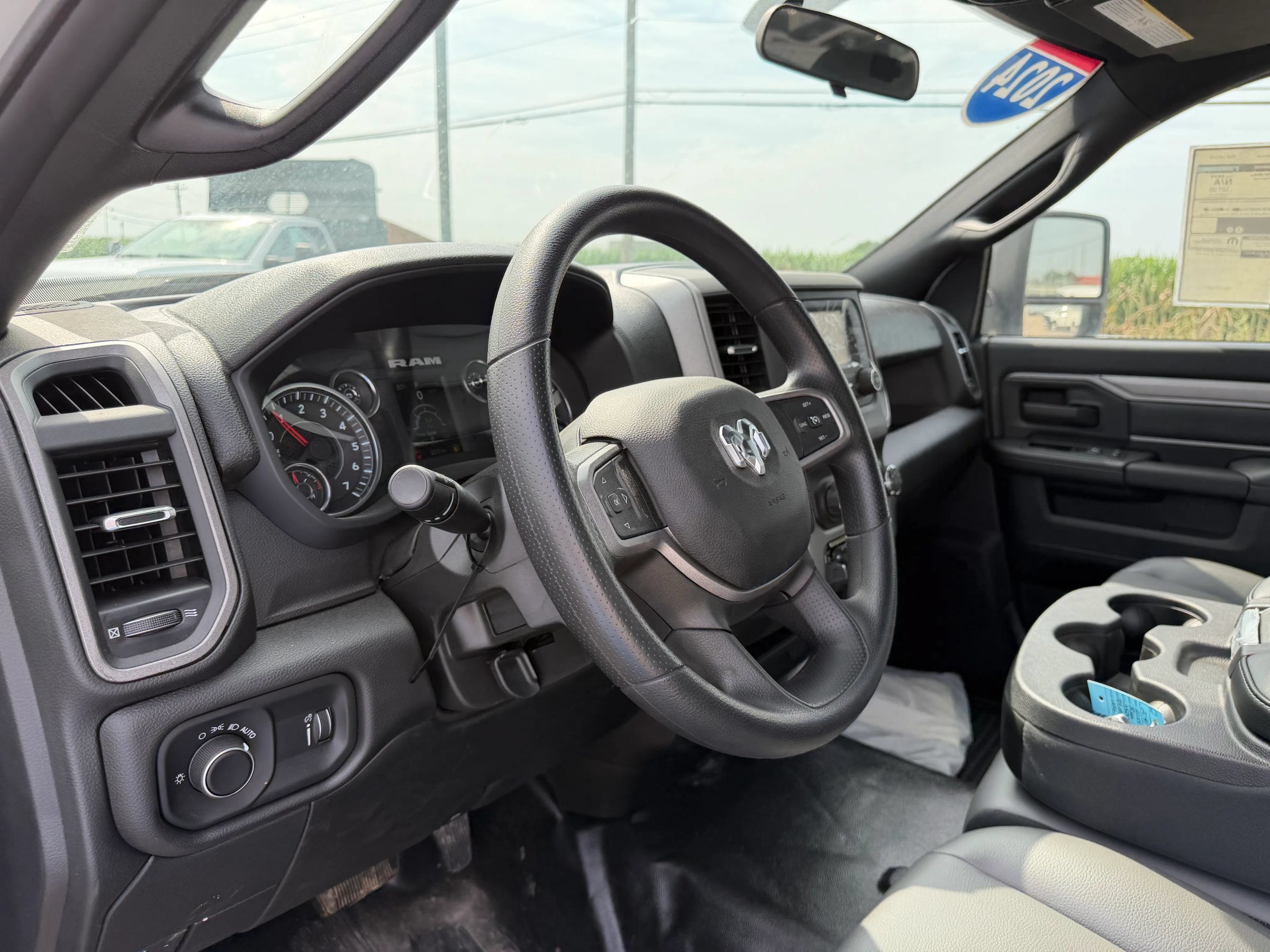 Used 2024 RAM 3500 Tradesman AWD/4WD image 12
