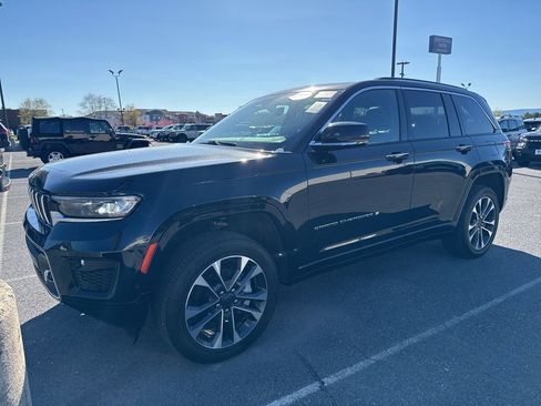 Used 2024 Jeep Grand Cherokee Overland w/ Trailer Tow Package image 2