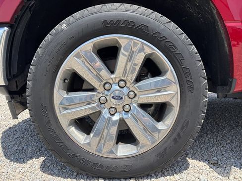Used 2018 Ford F150 XLT w/ Equipment Group 302A Luxury AWD/4WD image 27