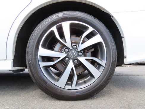 Certified 2023 Honda Odyssey Touring image 9