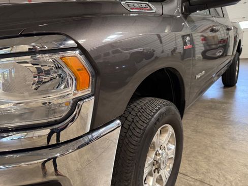 Used 2021 RAM 2500 Big Horn w/ Level 1 Equipment Group AWD/4WD image 39