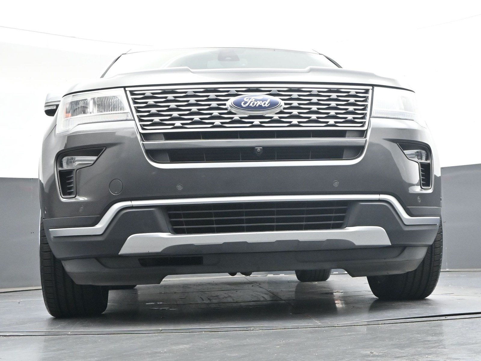 Used 2018 Ford Explorer Platinum AWD/4WD image 37