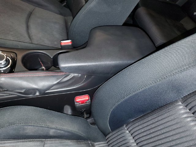 Used 2016 MAZDA MAZDA3 i Touring FWD image 27