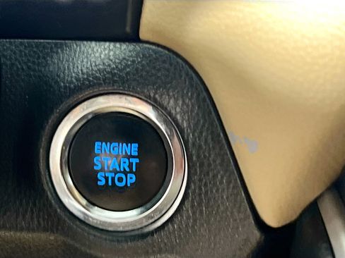Used 2021 Toyota RAV4 Limited FWD image 23