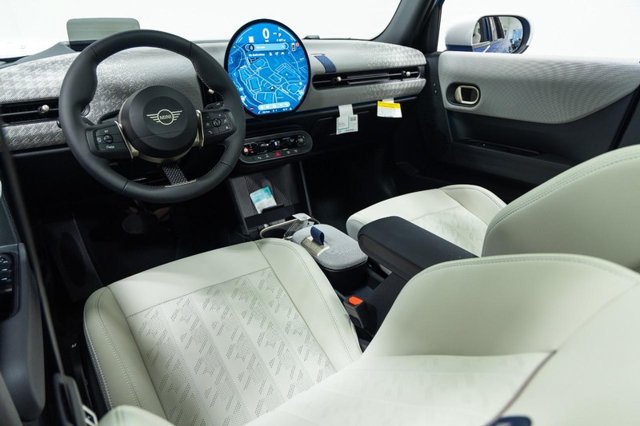 New 2026 MINI Cooper S FWD image 17