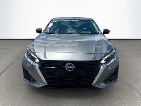 Certified 2025 Nissan Altima 2.5 S FWD image 2
