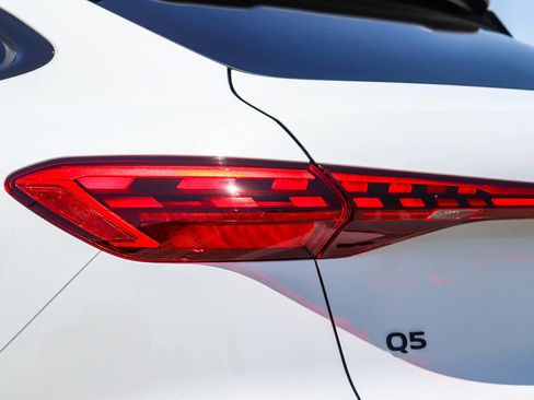 New 2026 Audi Q5 Premium Plus AWD/4WD image 12