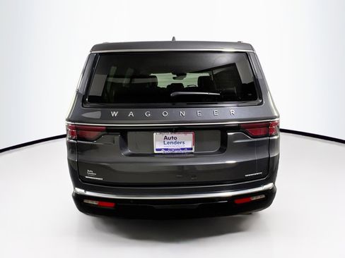 Used 2022 Jeep Wagoneer Series III AWD/4WD image 6