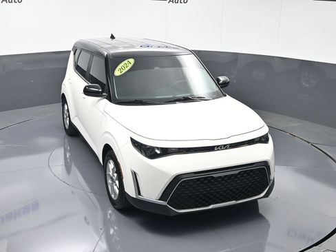 Certified 2024 Kia Soul S FWD image 45