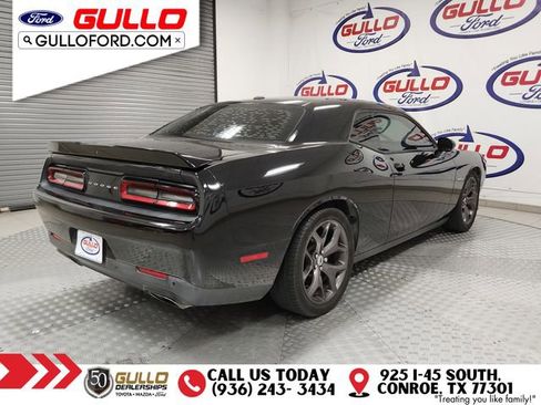 Used 2019 Dodge Challenger R/T image 7