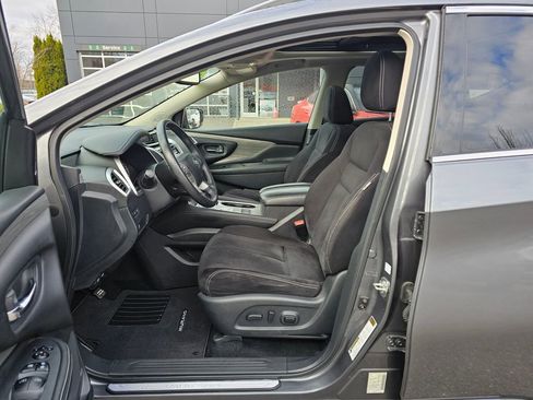Used 2018 Nissan Murano SV w/ Premium Package image 17