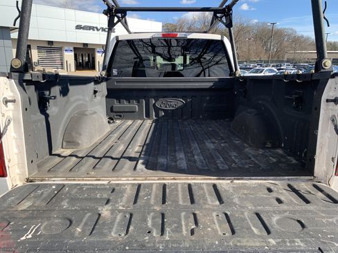 Used 2017 Ford F150 Lariat w/ Equipment Group 502A Luxury image 34