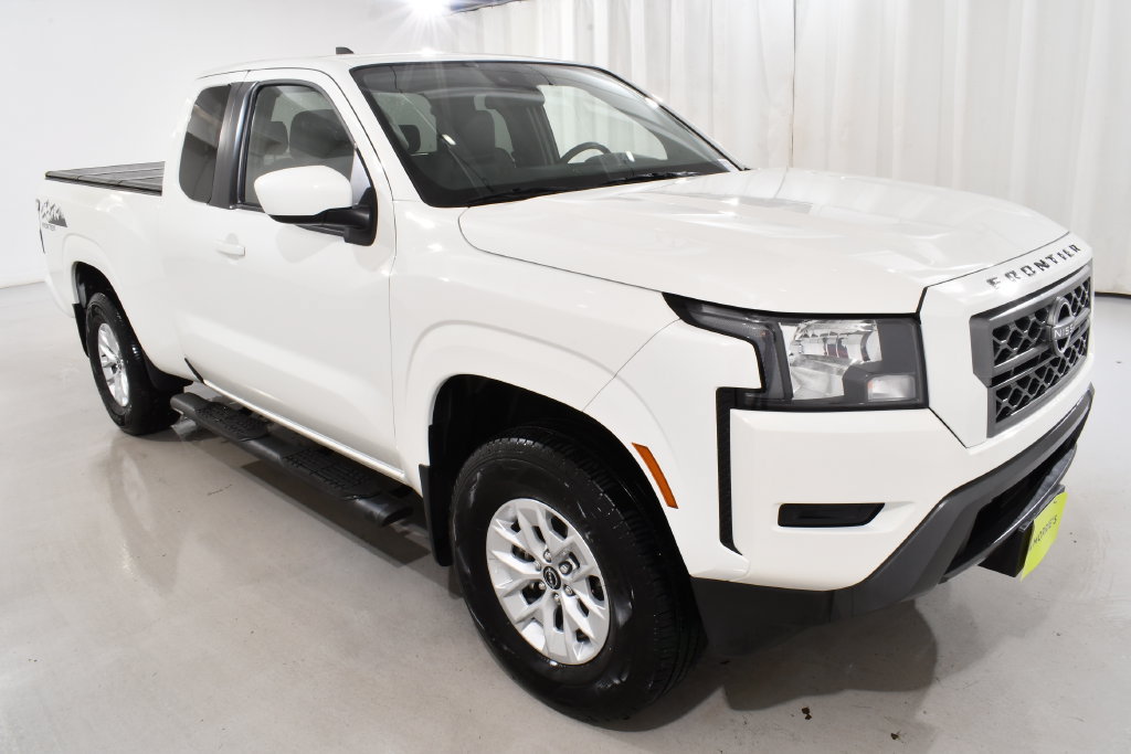 Used 2024 Nissan Frontier SV AWD/4WD image 5
