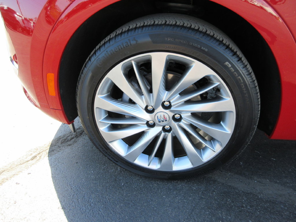 Certified 2025 Buick Envision Avenir AWD/4WD image 15