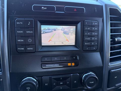 Used 2019 Ford F250 XLT w/ XLT Value Package image 25