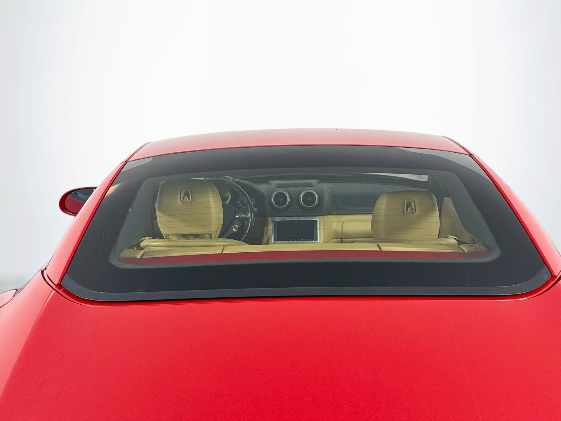 Used 2010 Ferrari California RWD image 55
