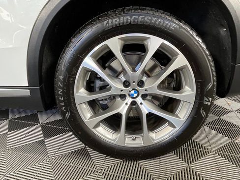 Used 2024 BMW X5 xDrive40i w/ Parking Assistance Package image 15